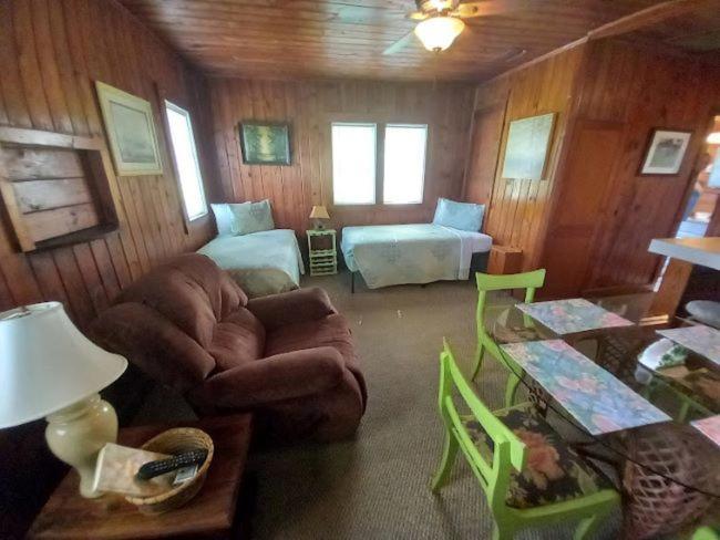 Satsuma Stegbone'S Fish Camp And Resort מראה חיצוני תמונה